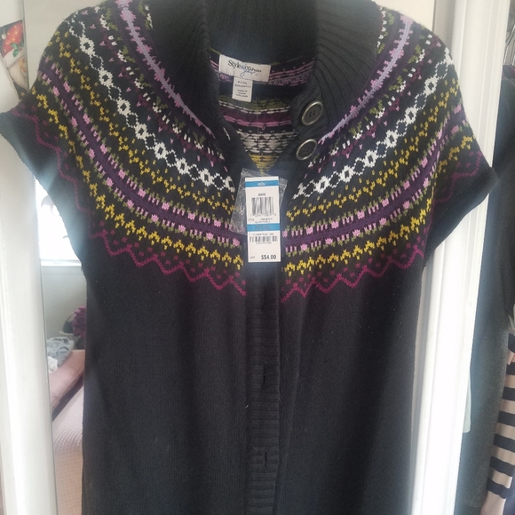 Sweater - Picture 1 of 9